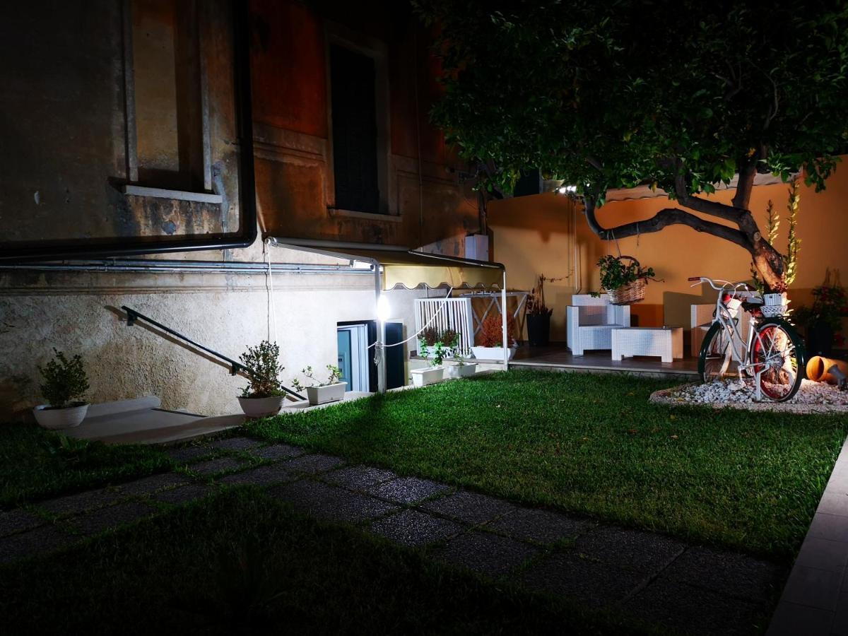 Don Francisco Rooms - トロペーア エクステリア 写真